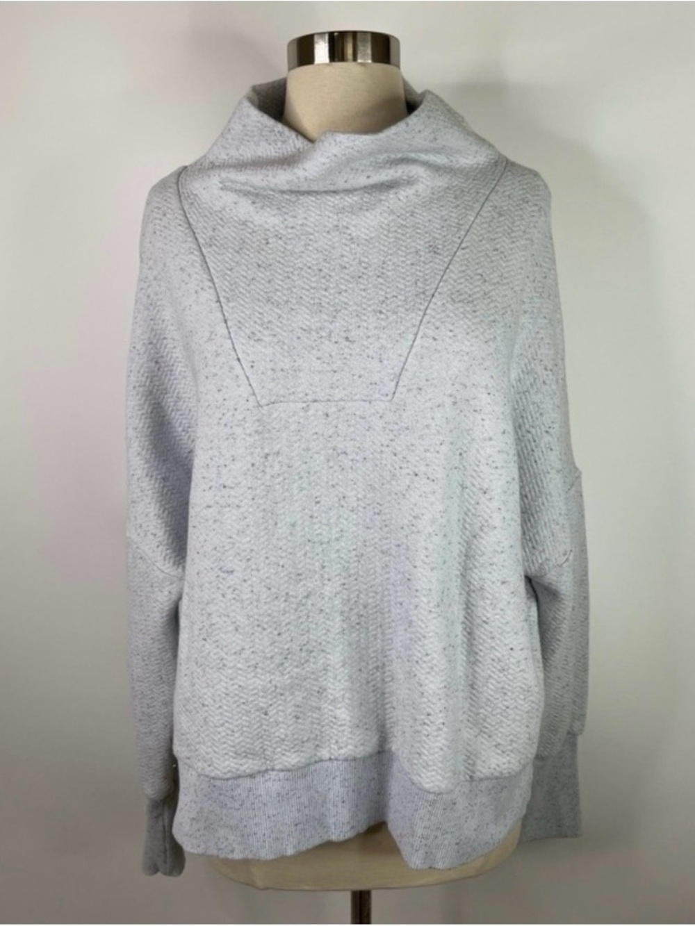 CALIA by Carrie Underwood Heather Light Gray Cowl Neck Sweater